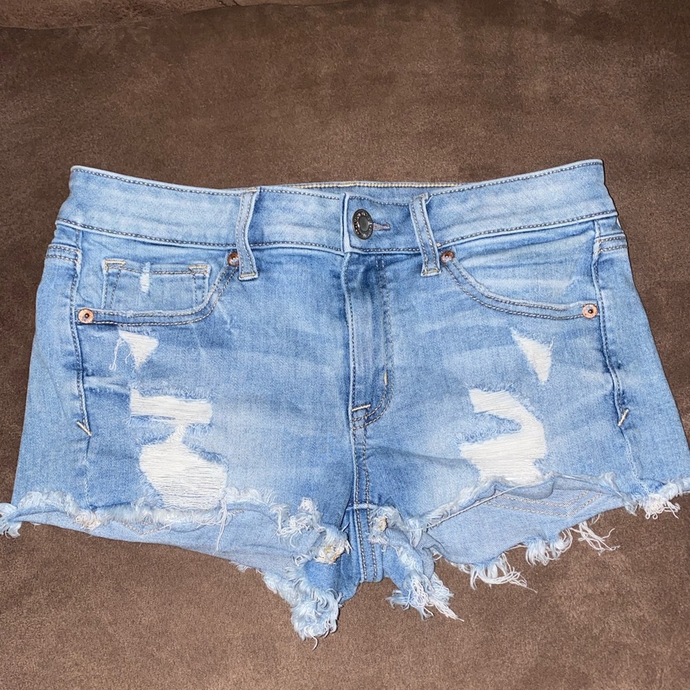 American Eagle distressed shorts